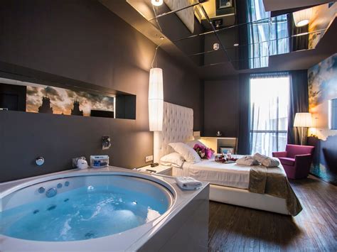 Hoteles con Jacuzzi en la habitación en Ourense